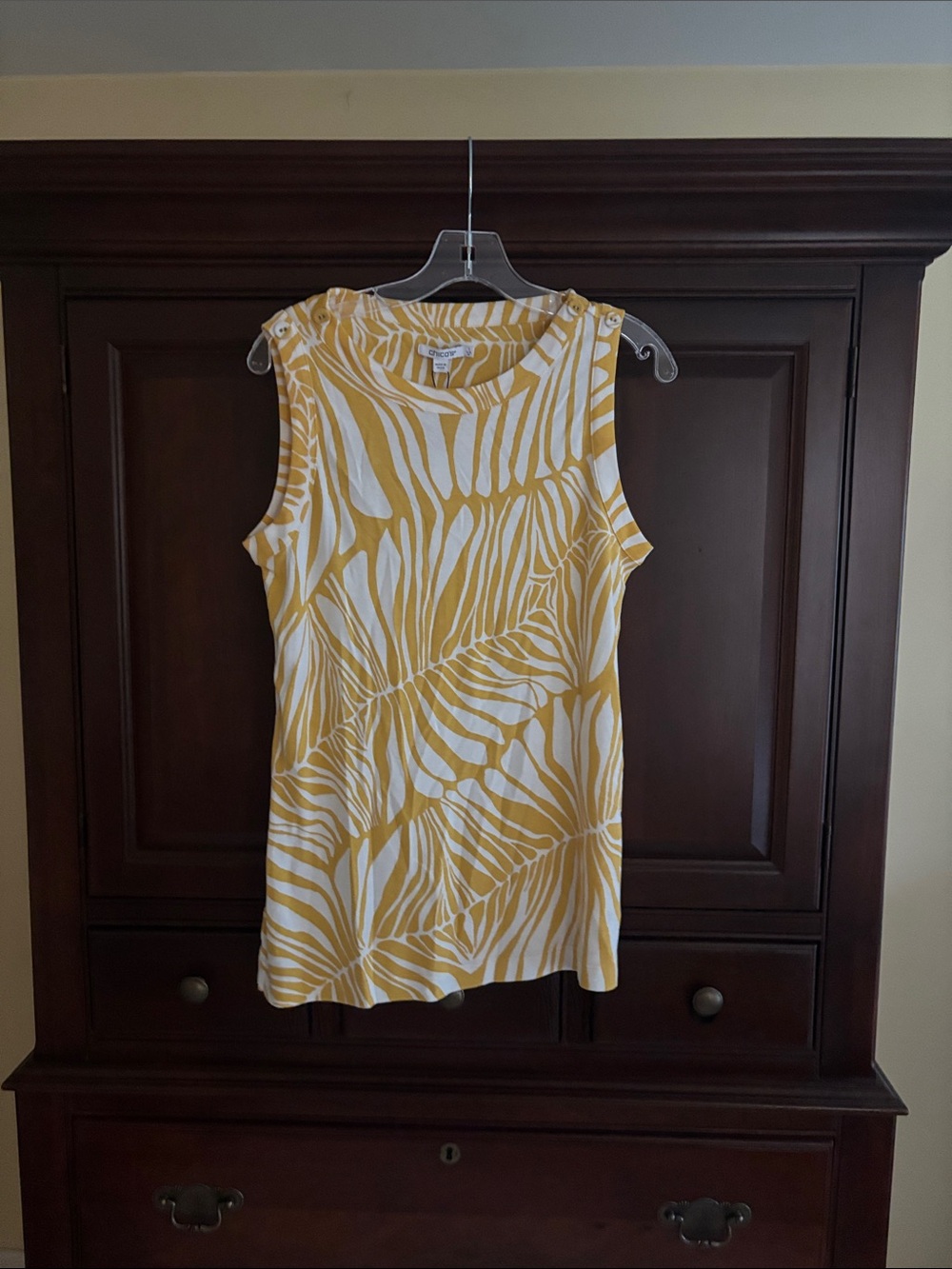 Chico's Yellow and White Leaf-Print Sleeveless Tank